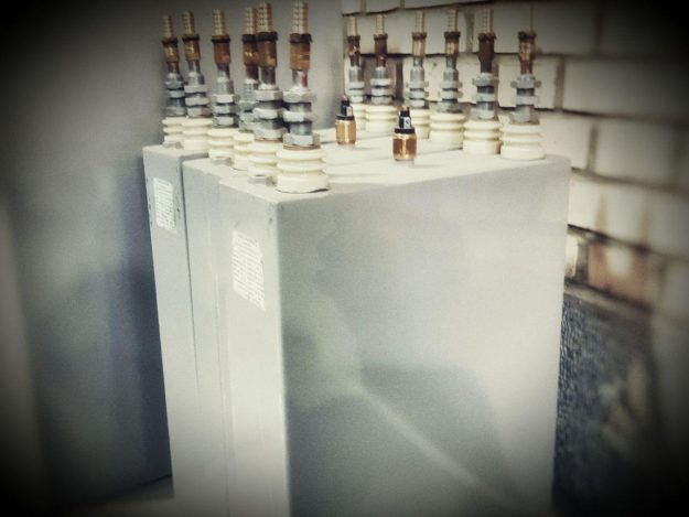 %d8%ae%d8%a7%d8%b2%d9%86-capacitor